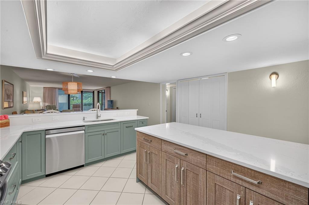2929 W Gulf Dr 102 Property Photo 11