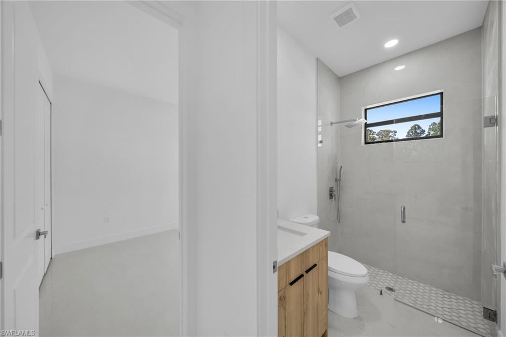 347 Columbus Blvd Property Photo 7