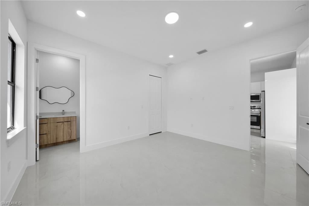 347 Columbus Blvd Property Photo 19