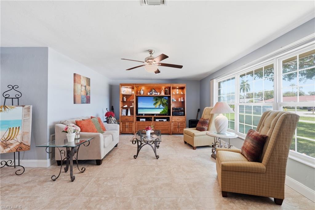 15602 Copra Ln Property Photo 2