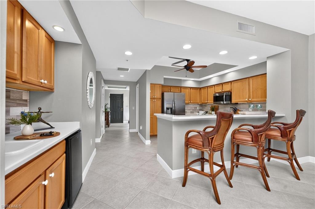 3313 Sunset Key Cir 402 Property Photo 7