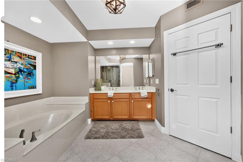3313 Sunset Key Cir 402 Property Photo 33