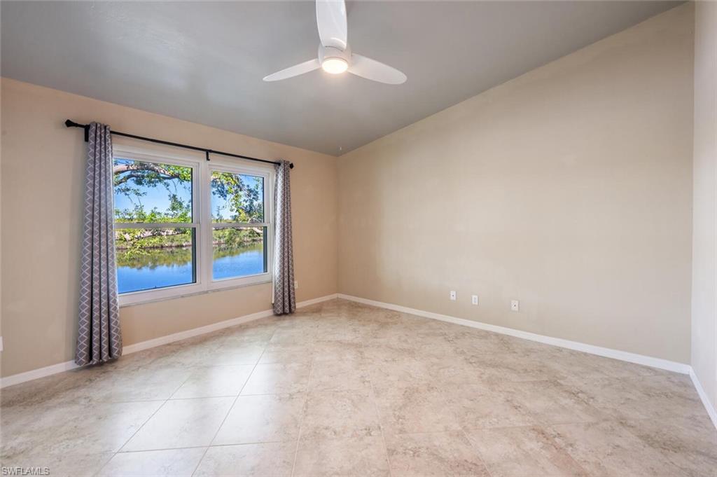 242 Newport Dr 509 Property Photo 12