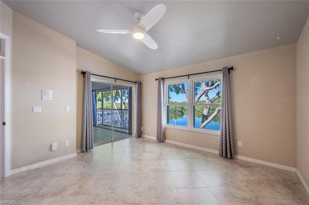 242 Newport Dr 509 Property Photo 13