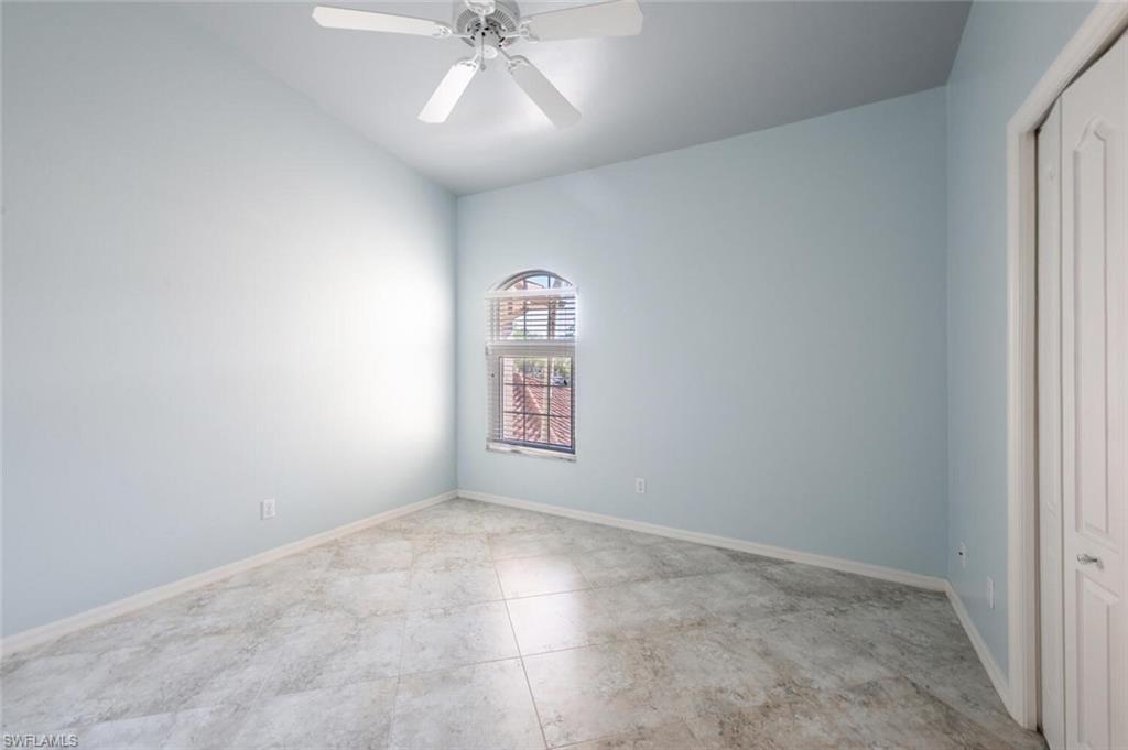 242 Newport Dr 509 Property Photo 17