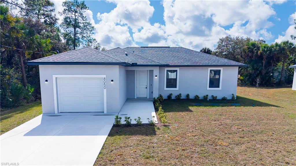 8050 Sherwood Cir Property Photo 1