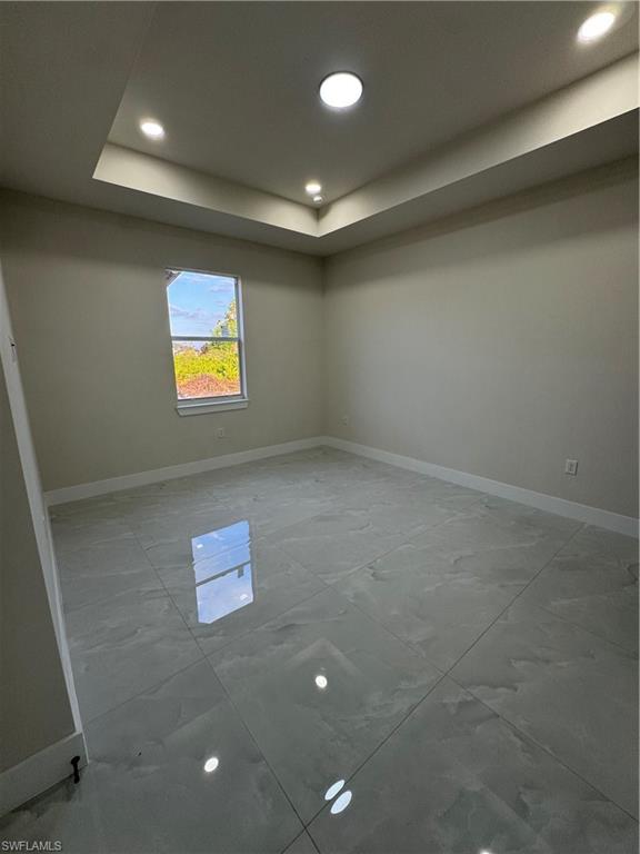 2508 21st St W Property Photo 17