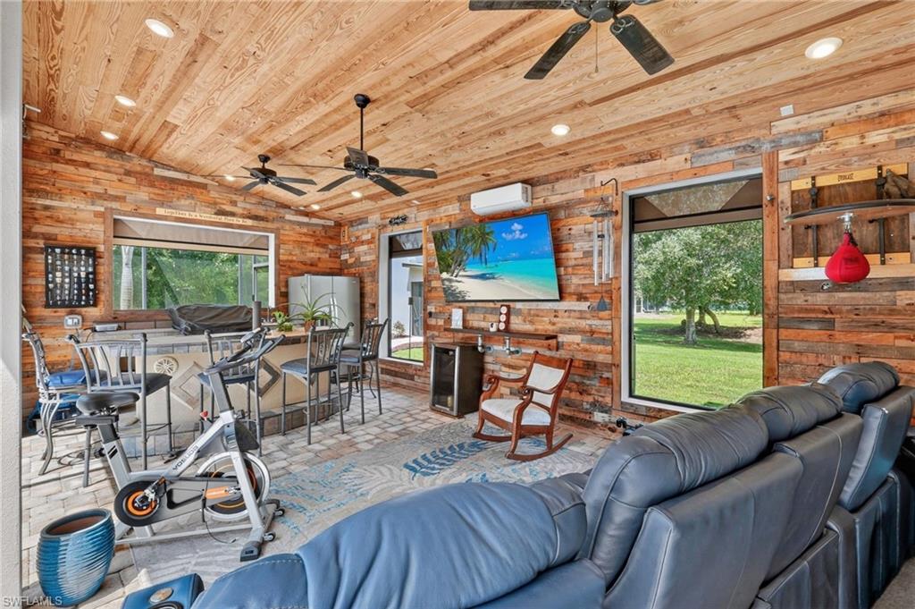 11730 Vista Ridge Dr Property Photo 3
