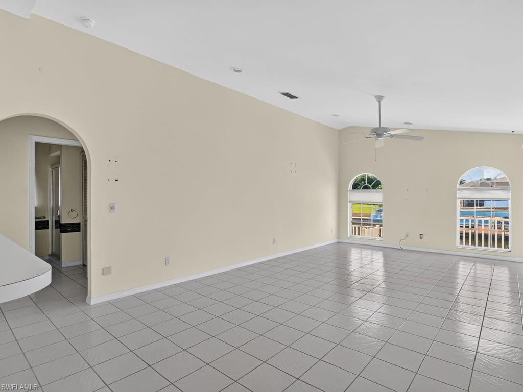 1302 Se 12th Ter Property Photo 25