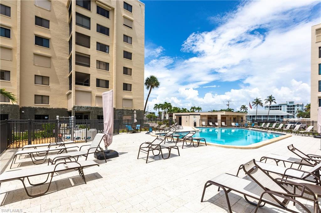 6672 Estero Blvd A210 Property Photo 21