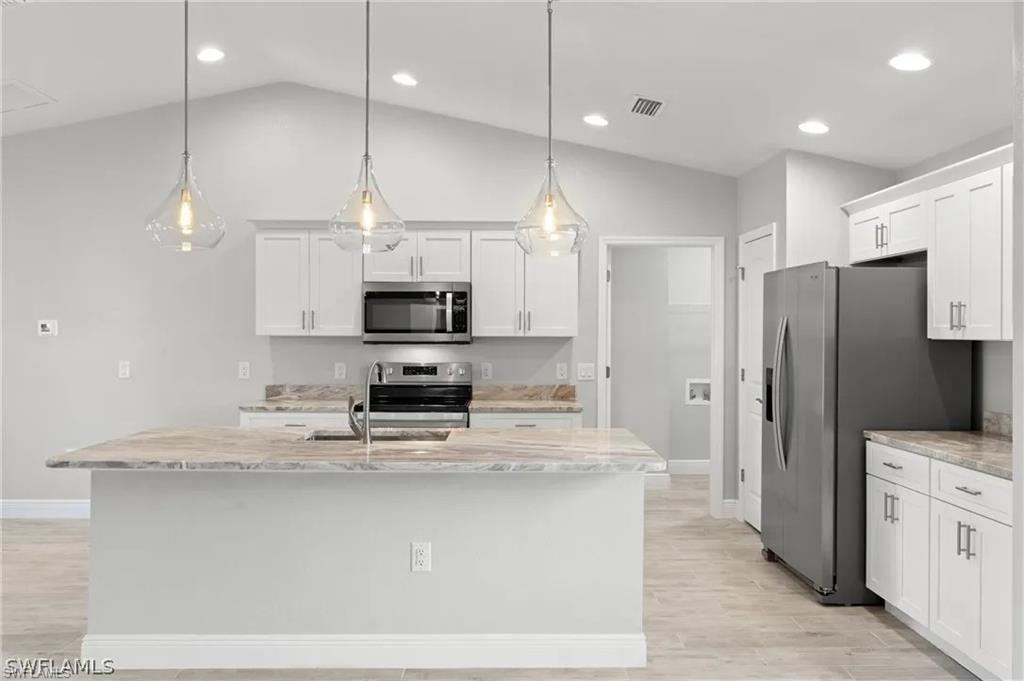 1322 Ne 12th Pl Property Photo 5
