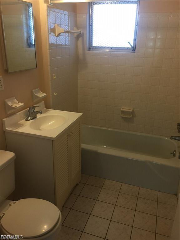 1114 Vineyard Pl Property Photo 6
