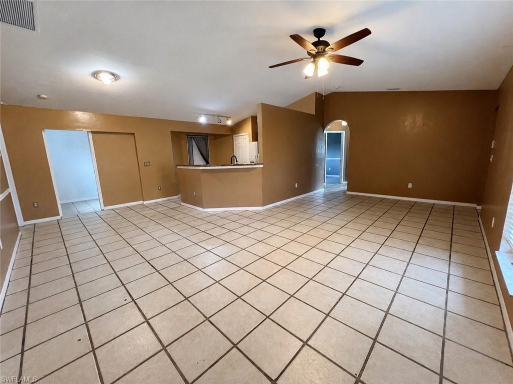 2411 Millie Ave S Property Photo 3