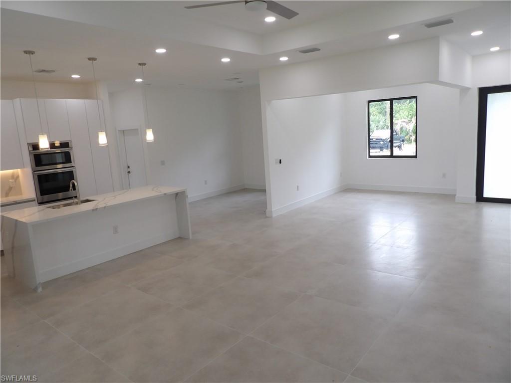 174 Ocean Park Dr Property Photo 3