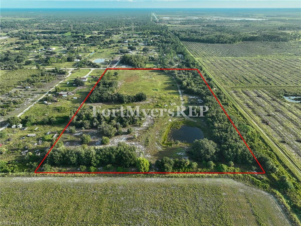 23910 Tinas Ln Property Photo 2