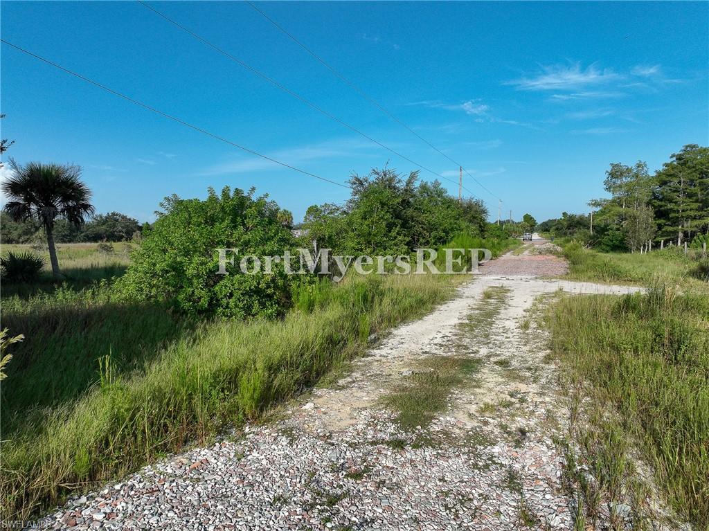 23910 Tinas Ln Property Photo 12