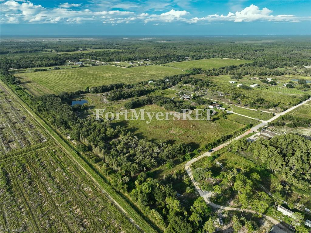 23910 Tinas Ln Property Photo 25