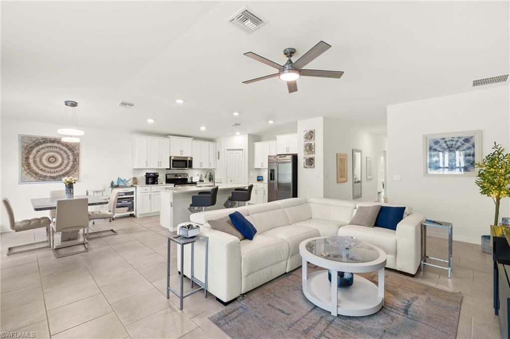 3813 Treasure Oak Way Property Photo 4