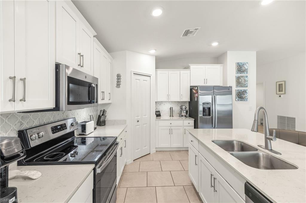 3813 Treasure Oak Way Property Photo 11