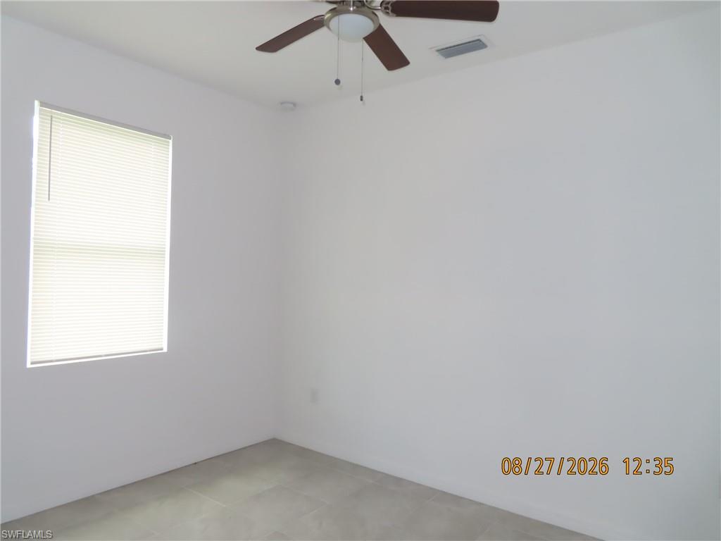 2713 7th St W Property Photo 7