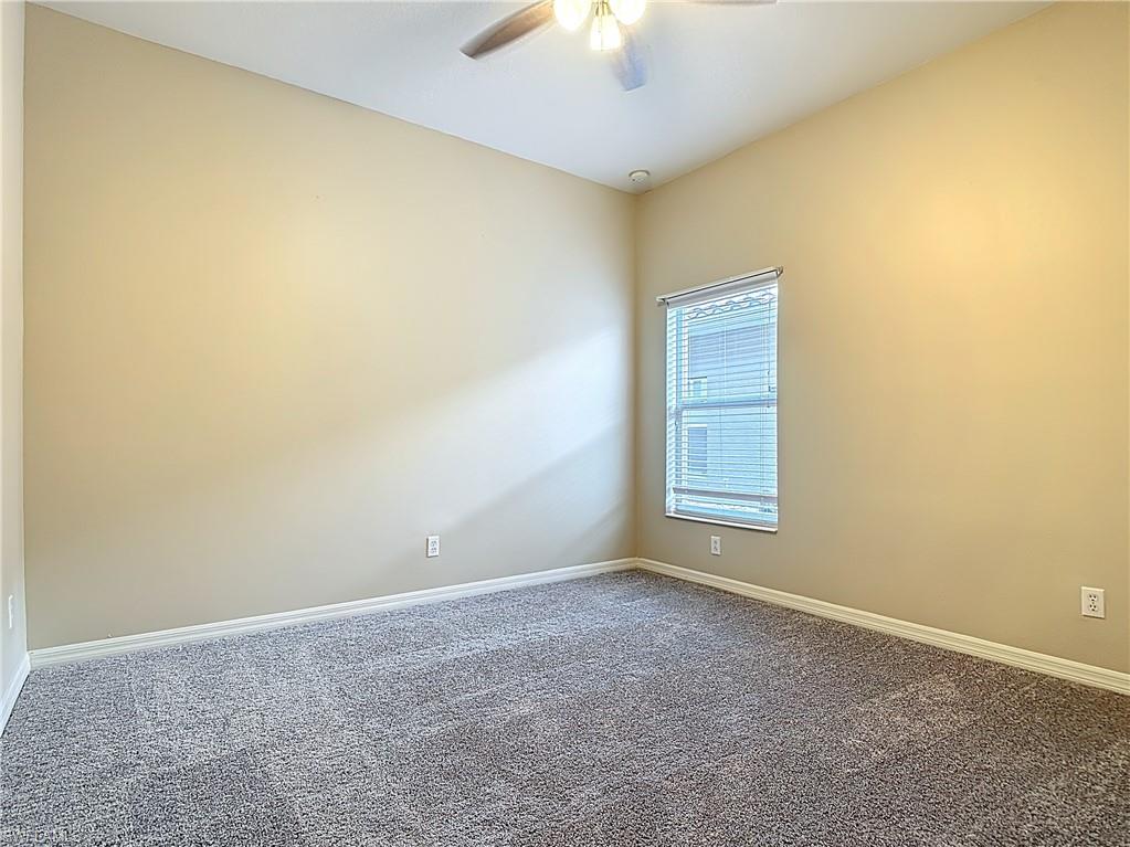 2798 Via Piazza Loop Property Photo 18