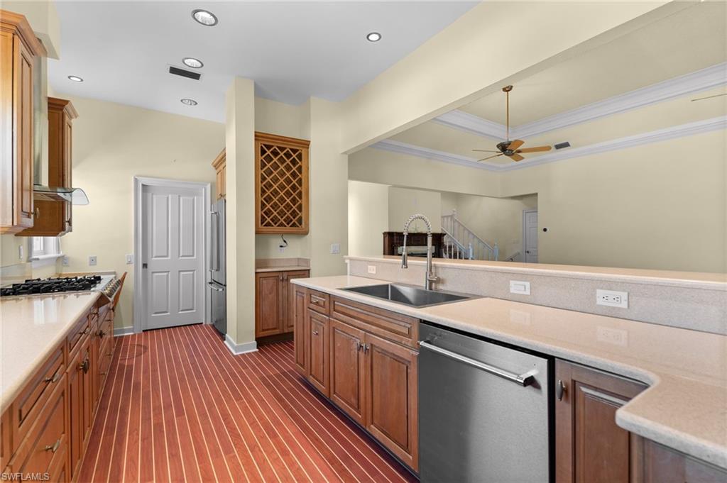 475 Las Tiendas Ln Property Photo 6