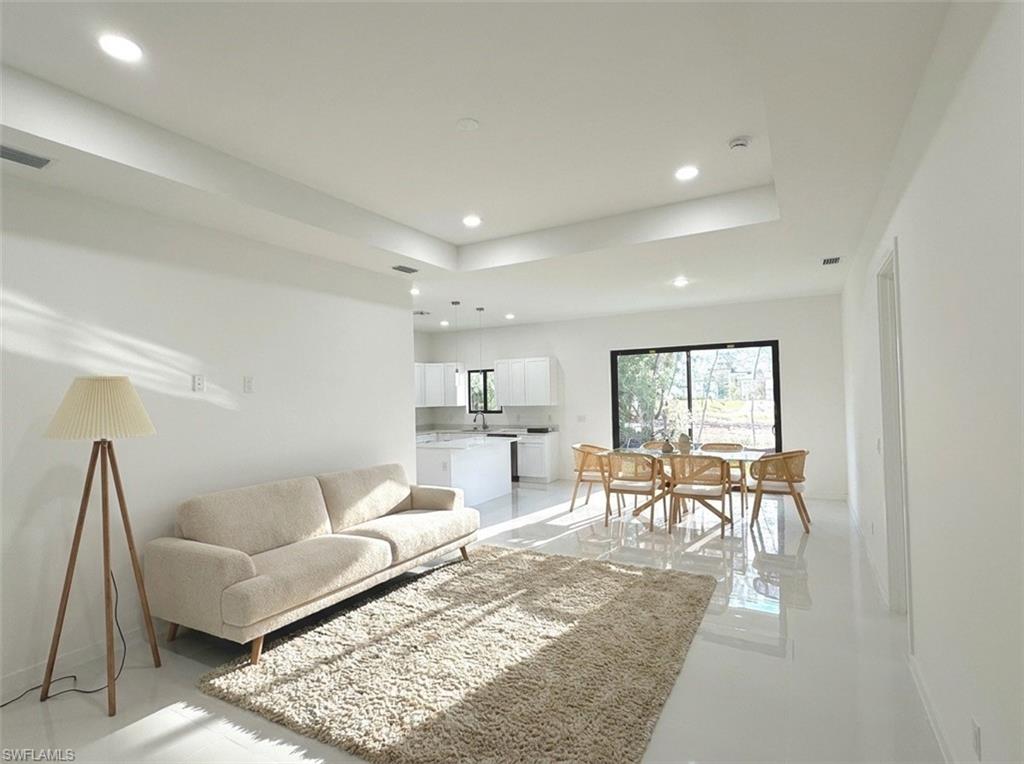 4322 Kismet PKWY W Property Photo 1