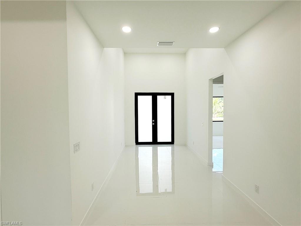 4322 Kismet Pkwy W Property Photo 5