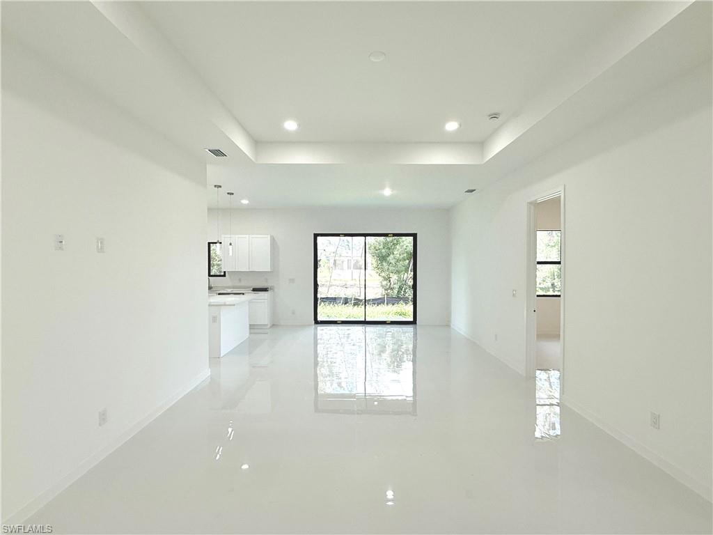 4322 Kismet Pkwy W Property Photo 6