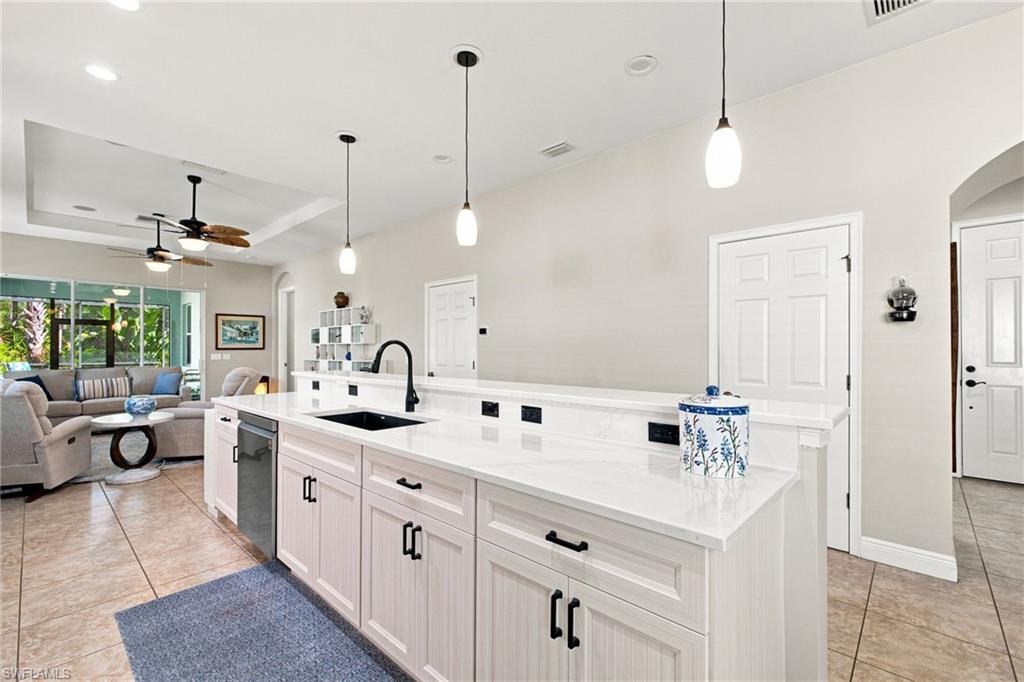 10694 Camarelle Cir Property Photo 14
