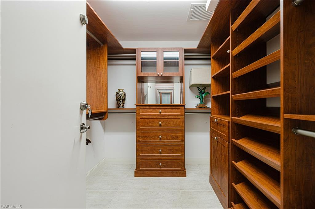 1925 Harbour Cir Property Photo 19