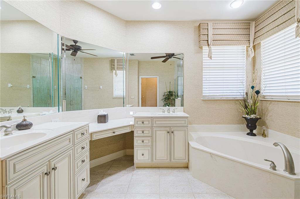 1925 Harbour Cir Property Photo 20
