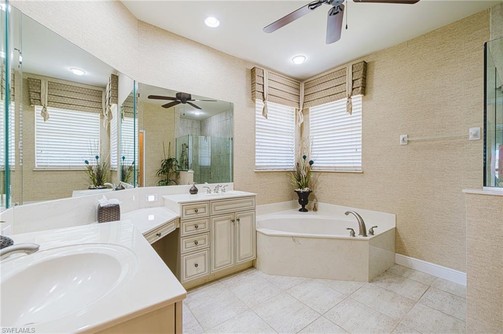 1925 Harbour Cir Property Photo 21