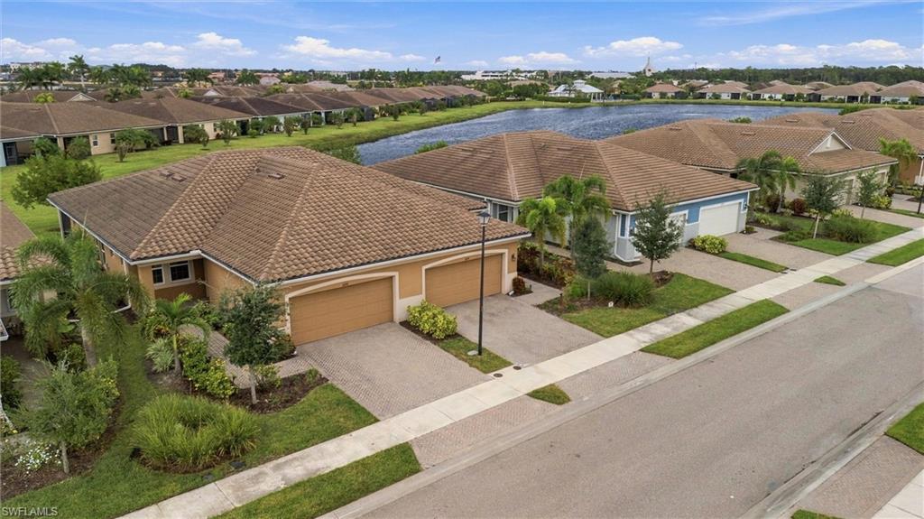 10360 Bonavie Cove Dr Property Photo 2