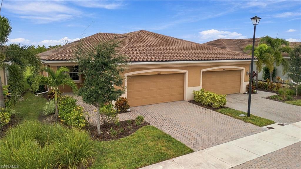 10360 Bonavie Cove Dr Property Photo 3