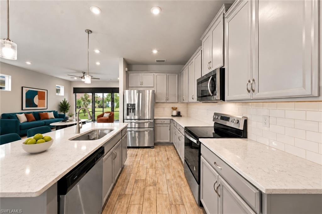 10360 Bonavie Cove Dr Property Photo 12