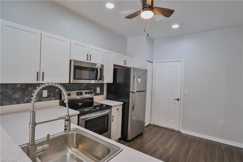 3630 Pine Oak Cir 105 Property Photo 7
