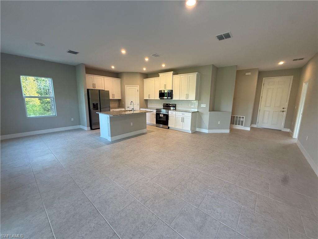 1030 Greenfield St Property Photo 12