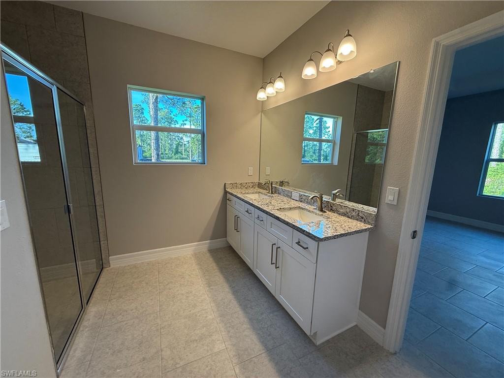 1030 Greenfield St Property Photo 16