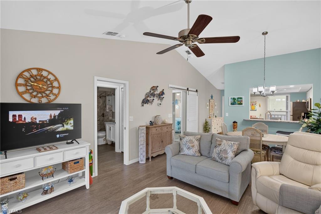 8430 Charter Club Cir 15 Property Photo 6