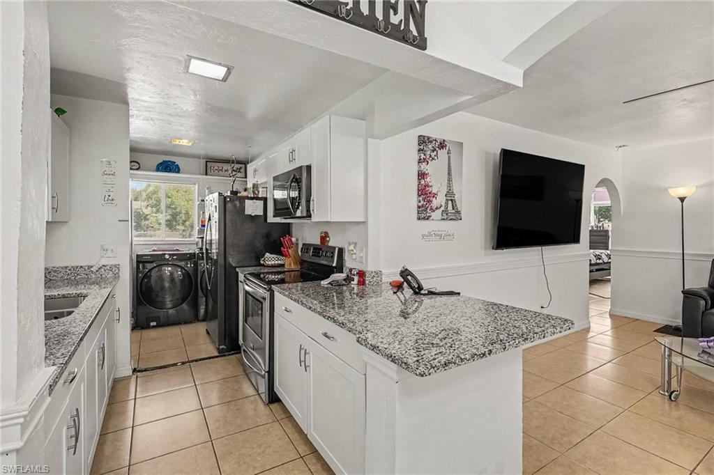 12608 2nd St Property Photo 6