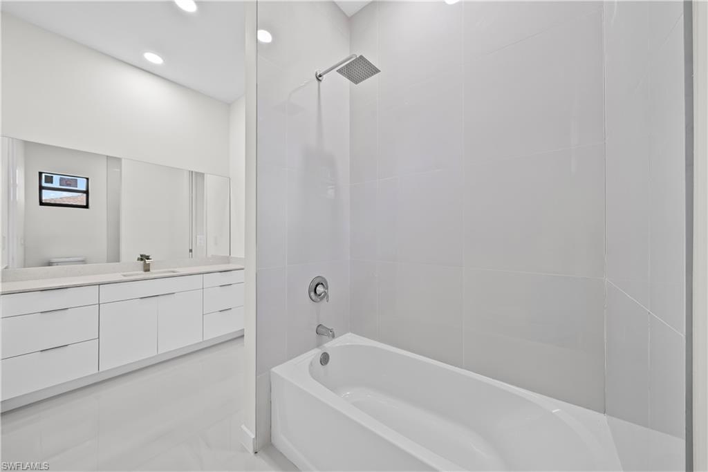 447 Redwing St Property Photo 16