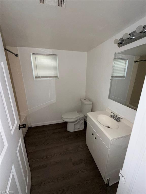 1919 Lillie St D Property Photo 3