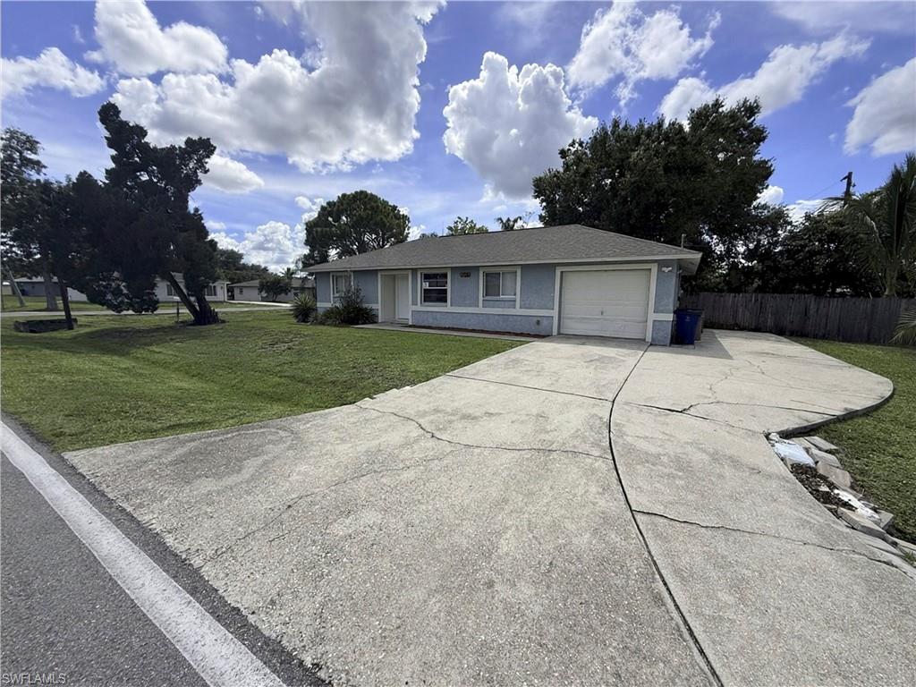 2511 W Cypress Ave Property Photo 2
