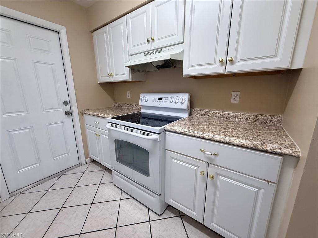 2511 W Cypress Ave Property Photo 4