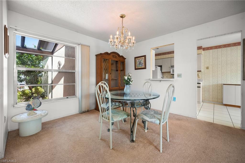 658 Foxwood Blvd 88 Property Photo 6