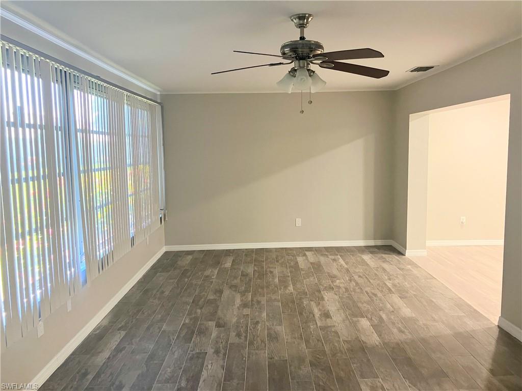 1254 Hazeltine Dr Property Photo 17