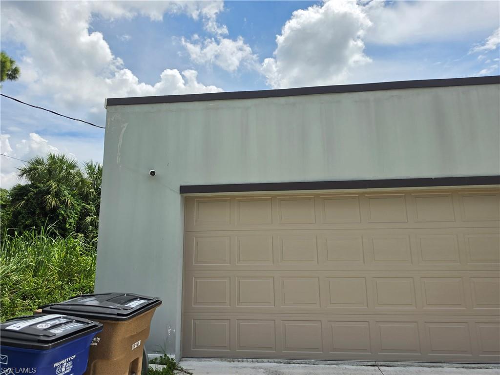3515 75th St W Property Photo 2