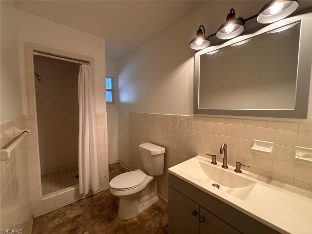 19011 San Carlos Blvd Property Photo 15