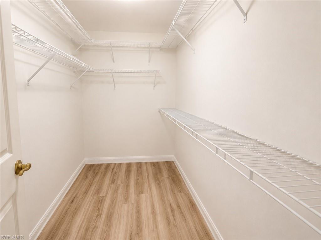 11330 Lakeland Cir Property Photo 8